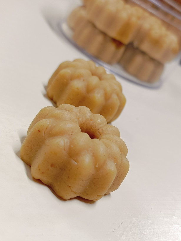 حلوا بادام زمینی مدرن